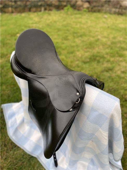 Höpfner Dressage F 17zoll Dressursattel, Höpfner Dressage F 17zoll , Leia , Dressage Saddle, Image 5