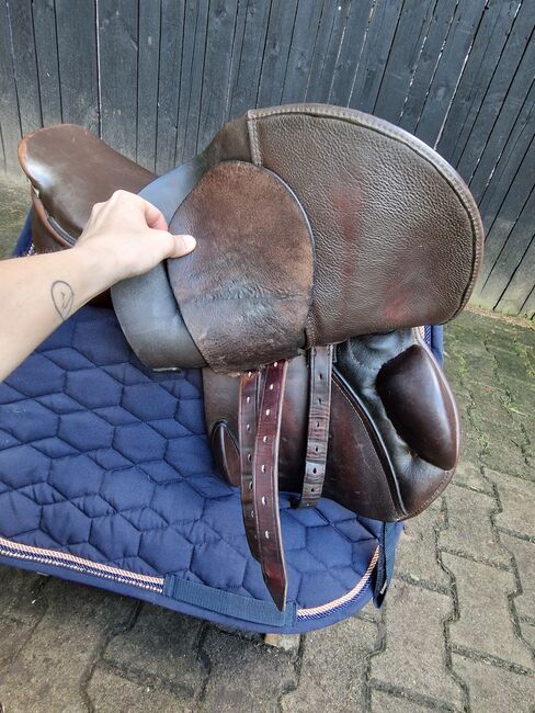 Höpfner springsattel 17 zoll mittlere kammer braun, Höpfner Springsattel , K. Werner, Jumping Saddle, Westerwalsede, Image 10