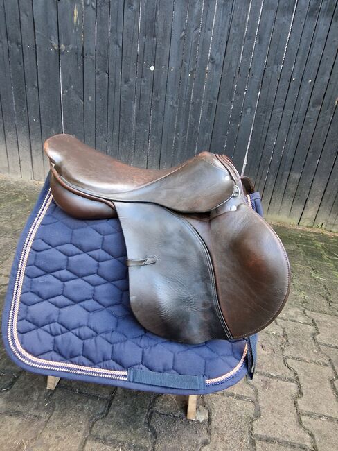 Höpfner springsattel 17 zoll mittlere kammer braun, Höpfner Springsattel , K. Werner, Springsattel, Westerwalsede, Abbildung 7