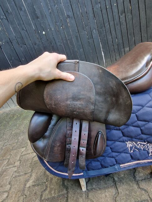 Höpfner springsattel 17 zoll mittlere kammer braun, Höpfner Springsattel , K. Werner, Jumping Saddle, Westerwalsede, Image 3