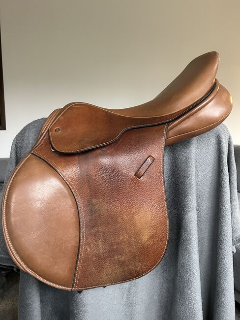 Springsattel 17,5 Zoll, mittlere Kammer (MN1), Jeremy Rudge, Laura, Jumping Saddle, Bochum