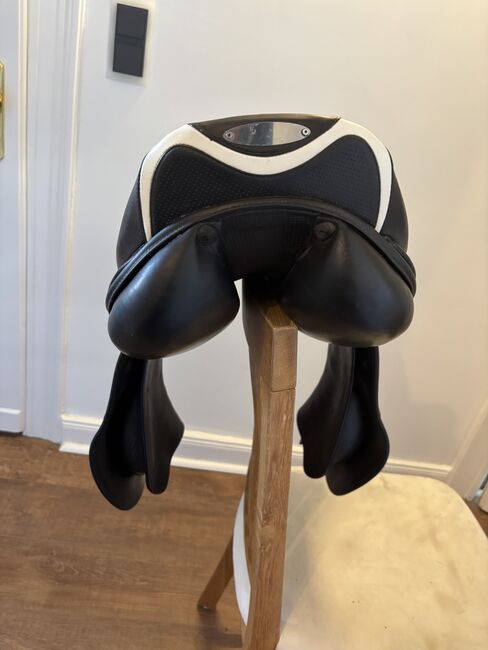 Springsattel Michel Robert Prestige, Prestige Italy Michel Robert Springsattel X-Technology , Julia, Jumping Saddle, Lünen, Image 8