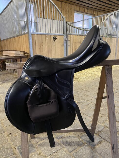 Springsattel Prestige Venezia 18“ / 33, Prestige Prestige Venezia, Vanessa Bösche, All Purpose Saddle, Aschersleben , Image 2