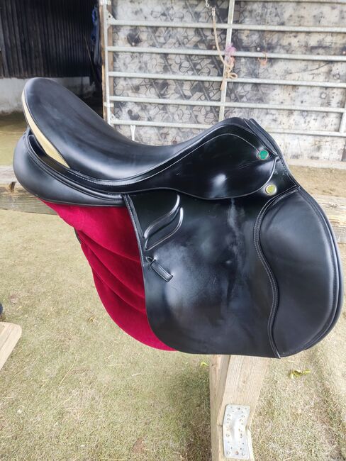 Springsattel Prestige Venezia, Prestige, Julia Fischer , Jumping Saddle, Horb am Neckar