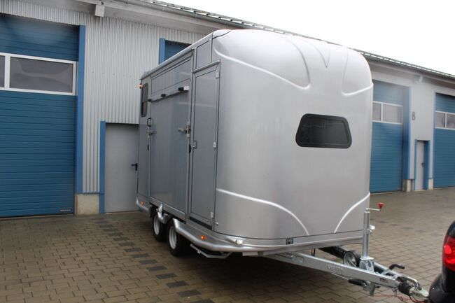 Pferdeanhänger 2 Rampen Neues Modell Hengst- Pferdetransporter- lkw- Sondermodell, Dickenherr Anka Dickenherr Anka, Gerhard Strobel (Dickenherr Trucks und Trailers), Horse Trailers, Baden-Württemberg - Unterschneidheim, Image 2