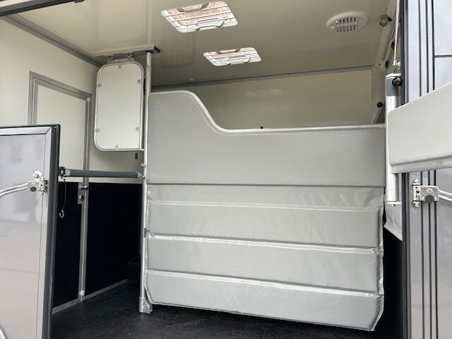 Pferdetransporter 2024 Tageszulassung dadurch CO2 – Abgabe in der Schweiz frei!!!, Dickenherr Citroen Jumper Dickenherr, Gerhard Strobel (Dickenherr Trucks und Trailers), Horse Trailers, Baden-Württemberg - Unterschneidheim, Image 7