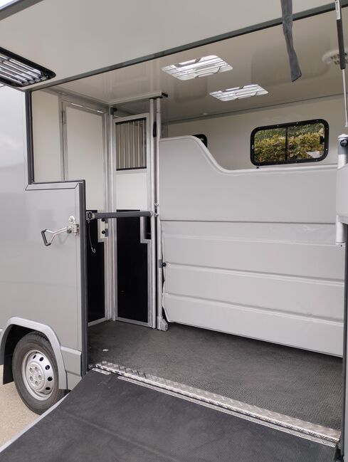 Pferdetransporter DT Citroen Jumper Hengstausstattung 165PS Klima Viehtransporter, Dickenherr Dickenherr 2 Ride , Gerhard Strobel (Dickenherr Trucks und Trailers), Horse Trailers, Baden-Württemberg - Unterschneidheim, Image 12