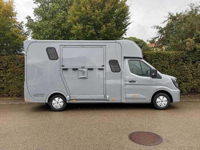 Pferdetransporter Renault Master 3 Schlafplätze 5 Sitzplätze 170PS Viehtransporter Tiertransporter, Dickenherr Dickenherr Team, Gerhard Strobel (Dickenherr Trucks und Trailers), Horse Trailers, Baden-Württemberg - Unterschneidheim, Image 3