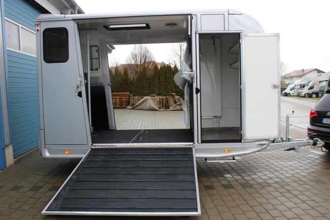 Pferdetransporter Pferdeanhänger Trailer Viehtransporter Viehanhänger Tiertransporter Tieranhänger, Gerhard Strobel (Dickenherr Trucks und Trailers), Horse Trailers, Baden-Württemberg - Unterschneidheim, Image 7