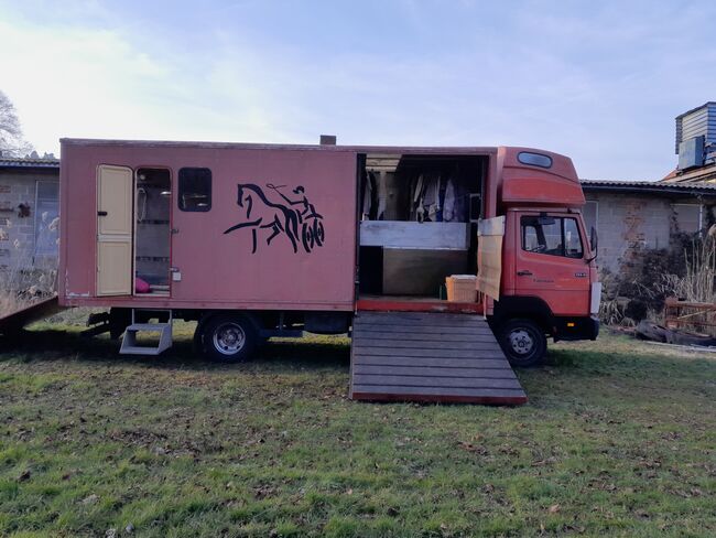 Pferdetransporter/LKW mit Topsleeper und Stallzelt, Daimler Benz MB 814, Gaby, Horse Trailers, Fischbachtal, Image 4