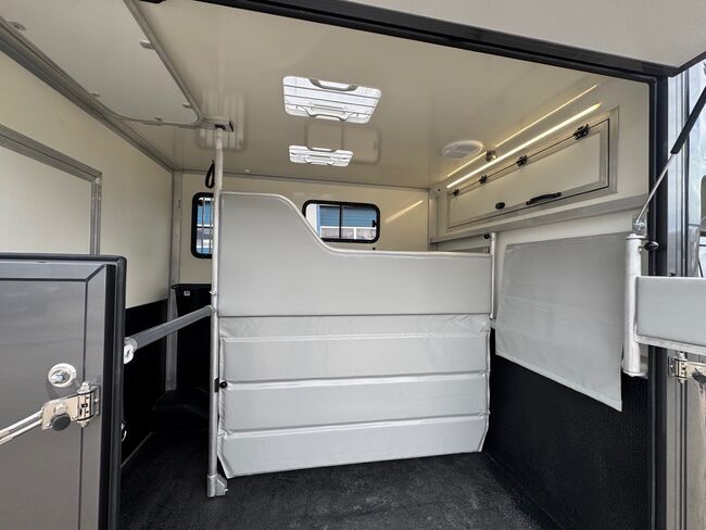 Pferdetransporter Citroen Jumper Automatik 180PS Neufahrzeug, Dickenherr  Dickenherr 2 Ride , Gerhard Strobel (Dickenherr Trucks und Trailers), Horse Trailers, Baden-Württemberg - Unterschneidheim, Image 16