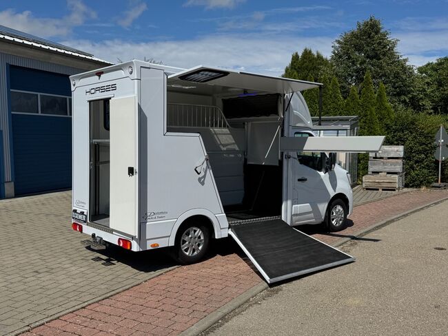 Pferdetransporter Renault Master 3,5t Klima Neufahrzeug 2290KG, Dickenherr Dickenherr Stallion Light, Gerhard Strobel (Dickenherr Trucks und Trailers), Horse Trailers, Baden-Württemberg - Unterschneidheim, Image 11
