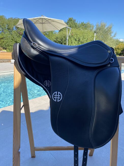 Hrímnir PRO Islandpferdesattel  Weißes Kopfeisen 17,5" – Top Zustand!, Alexandra, Icelandic Saddle, Stolberg 