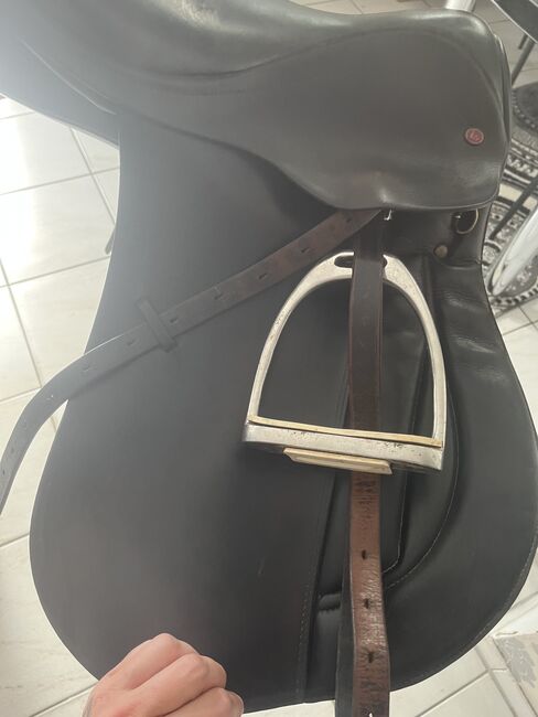 Hubertus Lausanne VS Sattel / 17 Zoll, Hubertus  Lausanne , Anna Denter, All Purpose Saddle, Greven , Image 3