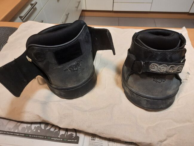 Hufschuhe hinten, ZRNV ESN-02-1 3A, Schwarz, Hufbeschlag, Breisach am Rhein, Abbildung 2