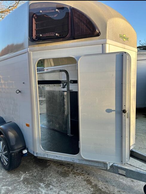 Humbaur Xanthos 2.400kg, Humbaur Xanthos, Sport- und Freizeitpferde Fuchs (Sport- und Freizeitpferde Fuchs), Horse Trailers, Ehingen, Image 3