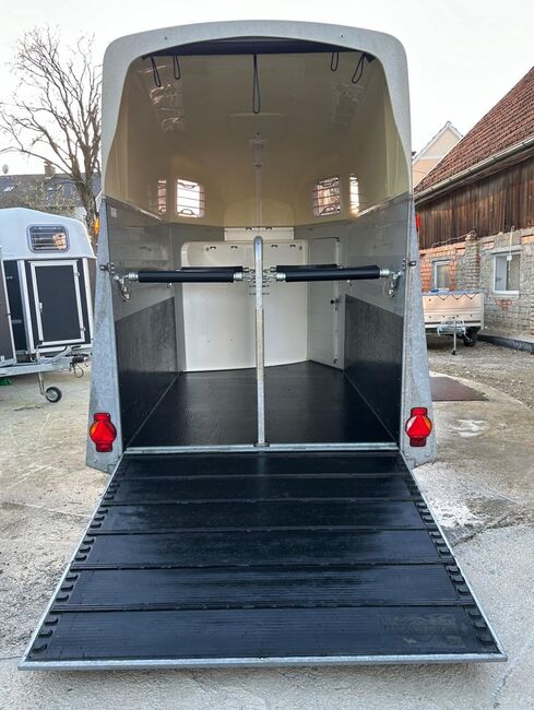 Humbaur Xanthos 2.400kg, Humbaur Xanthos, Sport- und Freizeitpferde Fuchs (Sport- und Freizeitpferde Fuchs), Horse Trailers, Ehingen, Image 11