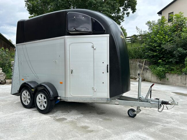 Humbaur Xanthos Aero 2 Pferdeanhänger, Humbaur  Xanthos Aero , Sport- und Freizeitpferde Fuchs (Sport- und Freizeitpferde Fuchs), Horse Trailers, Ehingen