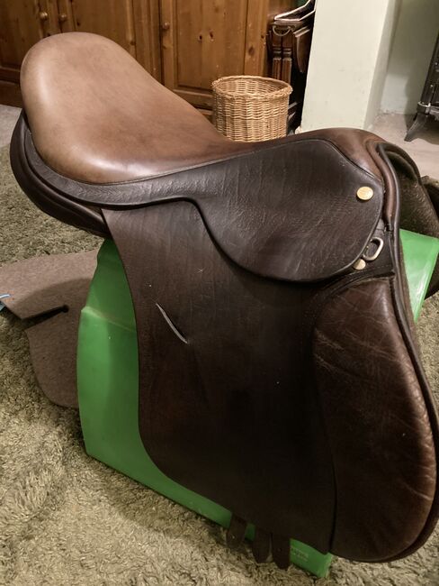 Humphries and swain brown 18 saddle, Humphries and swain  GP saddle, Carol Richards, All Purpose Saddle, South Hinksey, Image 3