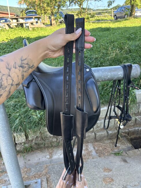 Ibero Sattel + Zubehör/ 17,5“ Ibero Royal Classic Plus, Ibero  Royal Classic Plus , Michelle Oruc, Dressage Saddle, Litzendorf , Image 9