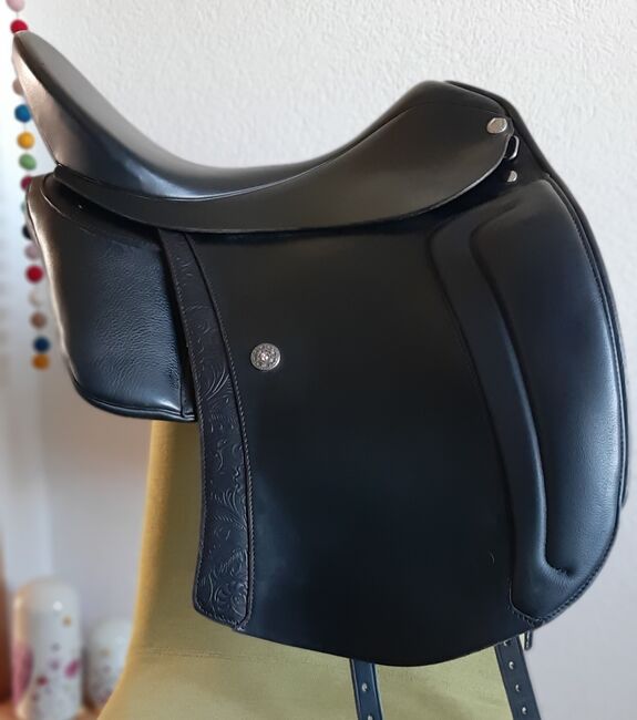 Iberosattel : Còrdoba Comfort - Premium line Dressur - Glattleder 18 schwarz - wie neu, Iberosattel Còrdoba Comfort - Premium line Dressur, Ruth Sauder, Dressage Saddle, Kriechenwil, Image 2