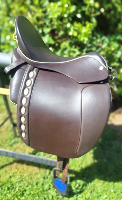 Iberosattel Sevilla Classic Dressursattel 18 Zoll, Ibero  Sevilla Classic , Maren, Dressursattel, Solms