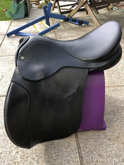 Ideal 17” H and C saddle - Black Wide, Ideal H and C, Sara Pike, All Purpose Saddle, Milton Combe, Image 5