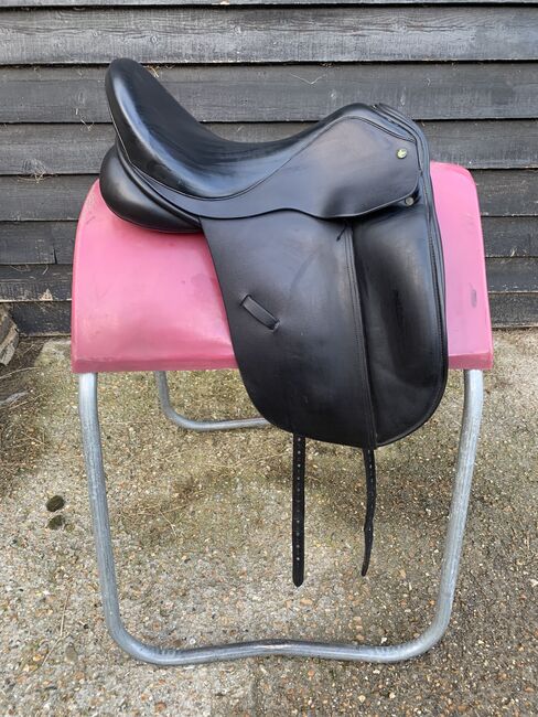 Ideal dressage saddle, Ideal, Emily Mainieri, Dressage Saddle, Sidlowbridge, Image 2