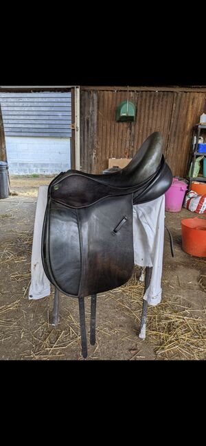 Ideal Susannah 17 inch medium wide, Ideal  Susannah , Lucy Leeder, Dressage Saddle, Felsted, Dunmow, Image 3