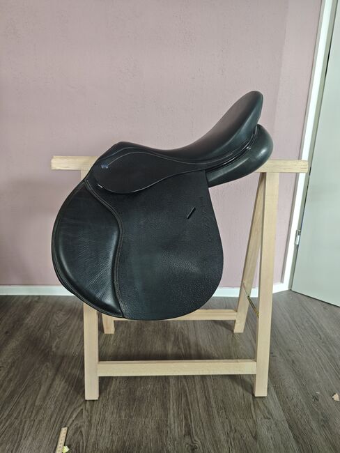 Ikonic 17,5 Sattel VS Springsattel VSD VSS, Ikonic  Evolution Comfort VSD, Nadine Semrau, All Purpose Saddle, Kreuzlingen