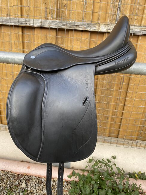 IKONIC Dressursattel Evolution 17,5 schwarz Pro Evolution D04, Ikonic Pro Evolution D04, Steffi, Dressage Saddle, Uttenreuth, Image 14