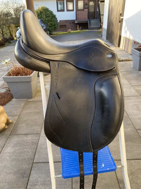 Ikonic Dressursattel 17,5 Zoll, Ikonic Pro Line, Tanja Eischeid, Dressage Saddle, Siegburg