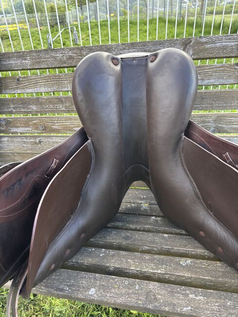 Ikonic Dressursattel DEV04 mit erhöhtem Kissen, Ikonic DEV04, Sabrina , Dressage Saddle, Sundern , Image 6