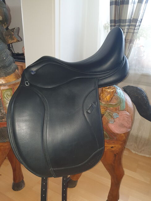 Ikonic Dressursattel neuwertig, Ikonic  Light Hybrid , Jess, Dressage Saddle, Neuwied 