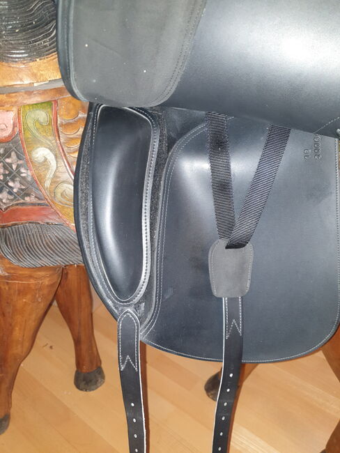 Ikonic Dressursattel neuwertig, Ikonic  Light Hybrid , Jess, Dressage Saddle, Neuwied , Image 15