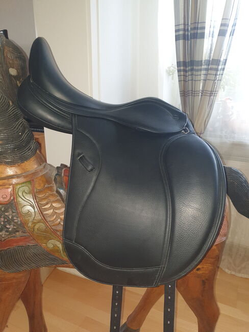 Ikonic Dressursattel neuwertig, Ikonic  Light Hybrid , Jess, Dressage Saddle, Neuwied , Image 18