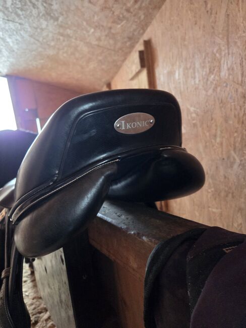 Ikonic Elite Sattel, Ikonic Elite , Noemi, Jumping Saddle, Mollis