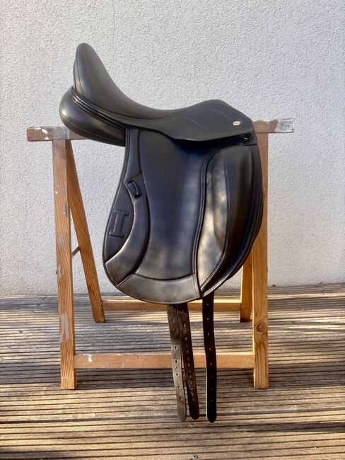 Ikonic Evolution Dressursattel, Ikonic  Evolution , Jenna Buschmann, Dressage Saddle, Bad Oeynhausen, Image 2
