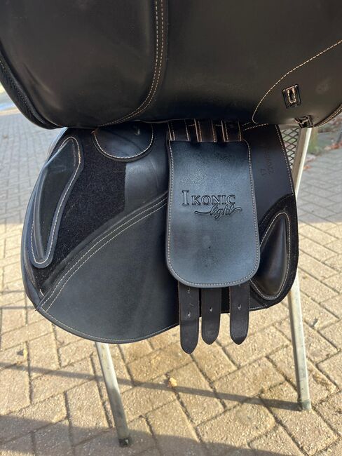 Ikonic hybrid light Springsattel 17 Zoll, Ikonic Hybrid light, Oliver zahn, Jumping Saddle, Rheine , Image 2