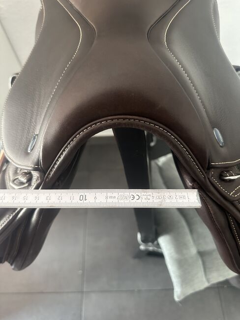 Ikonic light Springsattel braun 17,5 Zoll, Ikonic Light, Yara Simson, Jumping Saddle, Wathlingen, Image 9