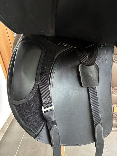 Ikonic Light Dressur 17 Zoll, Ikonic Light Dressur, Julia, Dressage Saddle, Weilheim, Image 6