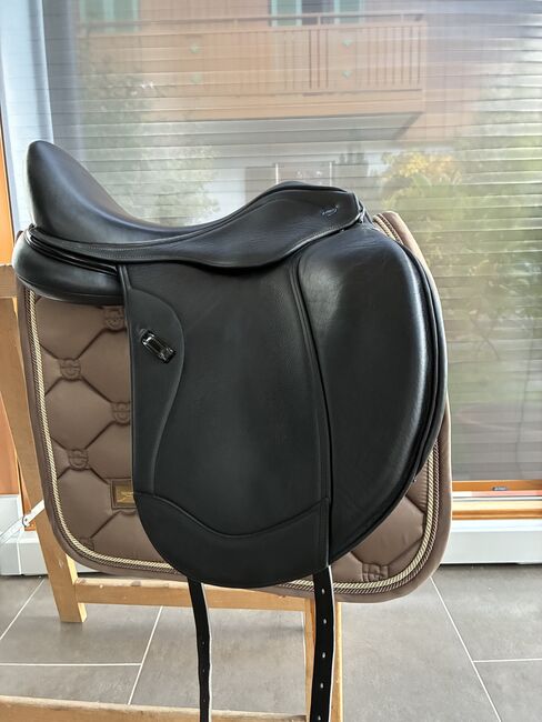 Ikonic Light Dressur 17 Zoll, Ikonic Light Dressur, Julia, Dressage Saddle, Weilheim, Image 7