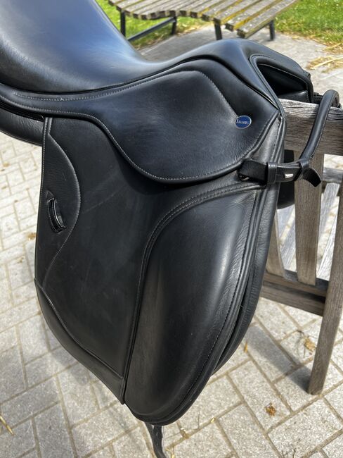 Ikonic light Dressursattel 16,5 - 1 Jahr alt, Ikonic Light, Carolin, Dressage Saddle, Münster