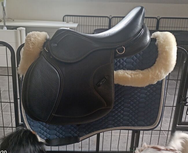 IKONIC light, Springsattel, 16,5 Zoll, Heike Wahlen- Voigt, Jumping Saddle, Etelsen