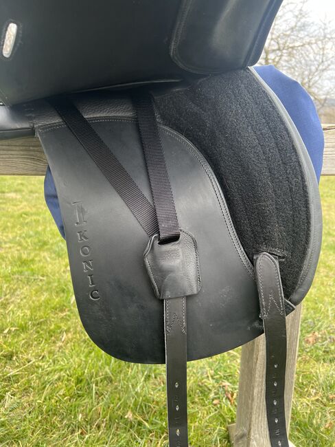 IKONIC Pro Line Evolution Dressursattel D04 17,5 wNEU 09/2021 Klettpauschen Vollleder, IKONIC Pro Evolution , Jasmin, Dressage Saddle, 74538 Rosengarten, Image 9