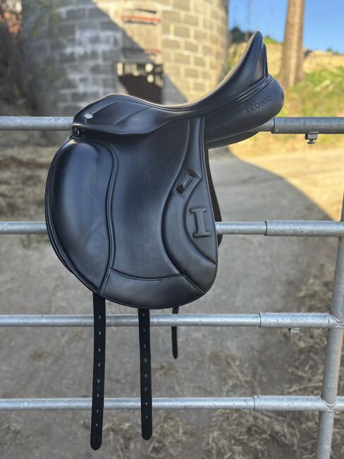 IKONIC Dressursattel EVOD03 - 17,5 Zoll - Top gepflegt, IKONIC  EVOD03 , Arielle Ohlinger , Siodła ujeżdżeniowe, Amtzell, Image 2