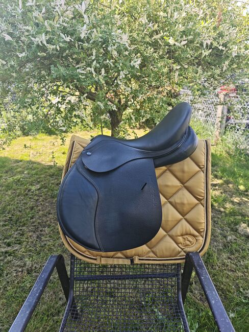 Ikonic VSD Evolution Line 17,5 Zoll Sattel, IKONIC EVOLUTION COMFORT VIELSEITIGKEITSSATTEL EVOA02, Nadine Semrau, All Purpose Saddle, Kreuzlingen, Image 2