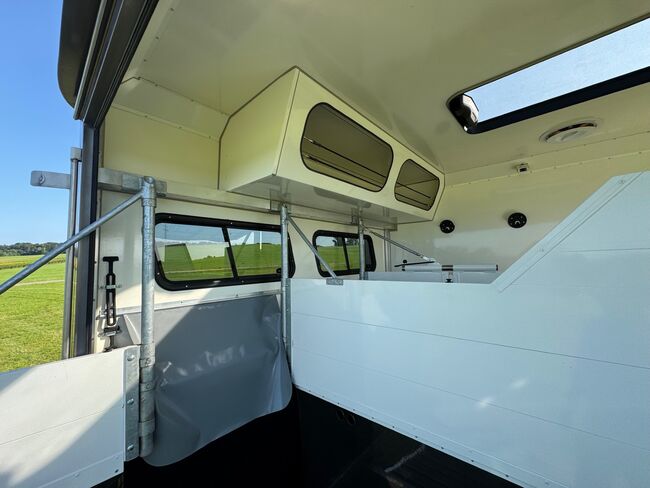 Iveco Pferdetransporter Daily 72-210 Automatik Wohnmobil, Iveco Iveco Daily, Gerhard Strobel (Dickenherr Trucks und Trailers), Horse Trailers, Baden-Württemberg - Unterschneidheim, Image 11