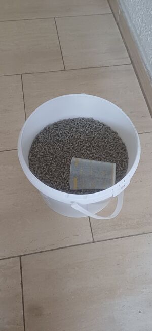 Iwest Magnozym, Jasmin Jaschiniok , Horse Feed & Supplements, Korschenbroich , Image 2