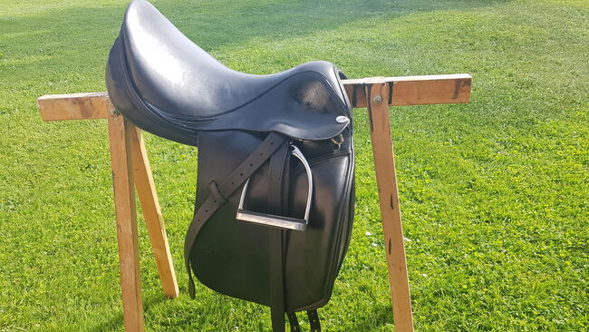 Jaguar XKC Dressursattel, Jaguar XKC, 18 Zoll, Jule, Dressage Saddle, Vogt